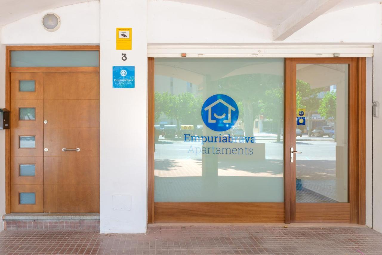 Empuriabrava Apartaments No 5 Exteriér fotografie